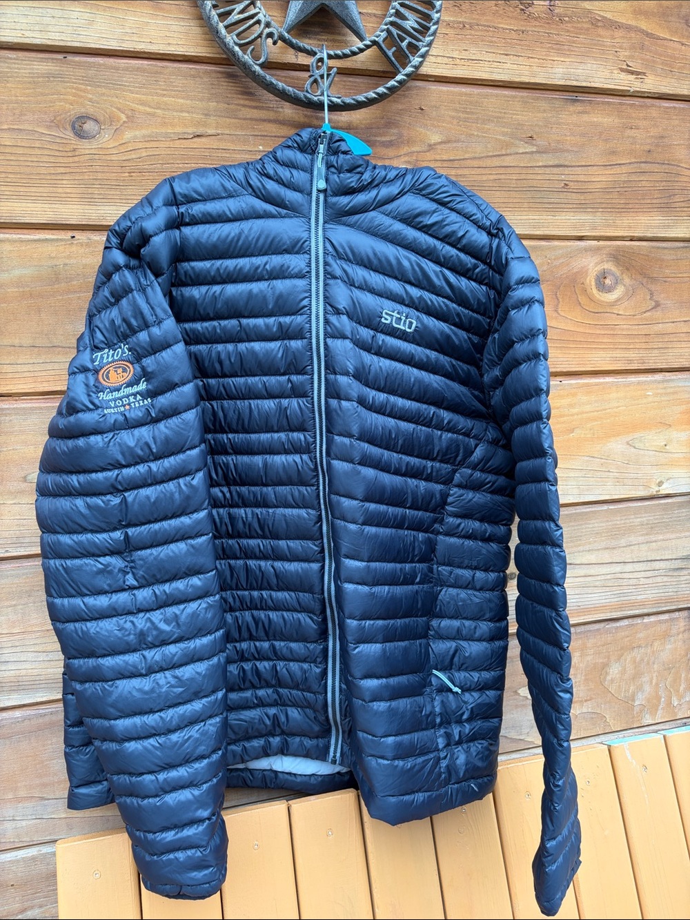 Stio Men's Quilted Packable Jacket - BLACK - Titos Vodka Branded